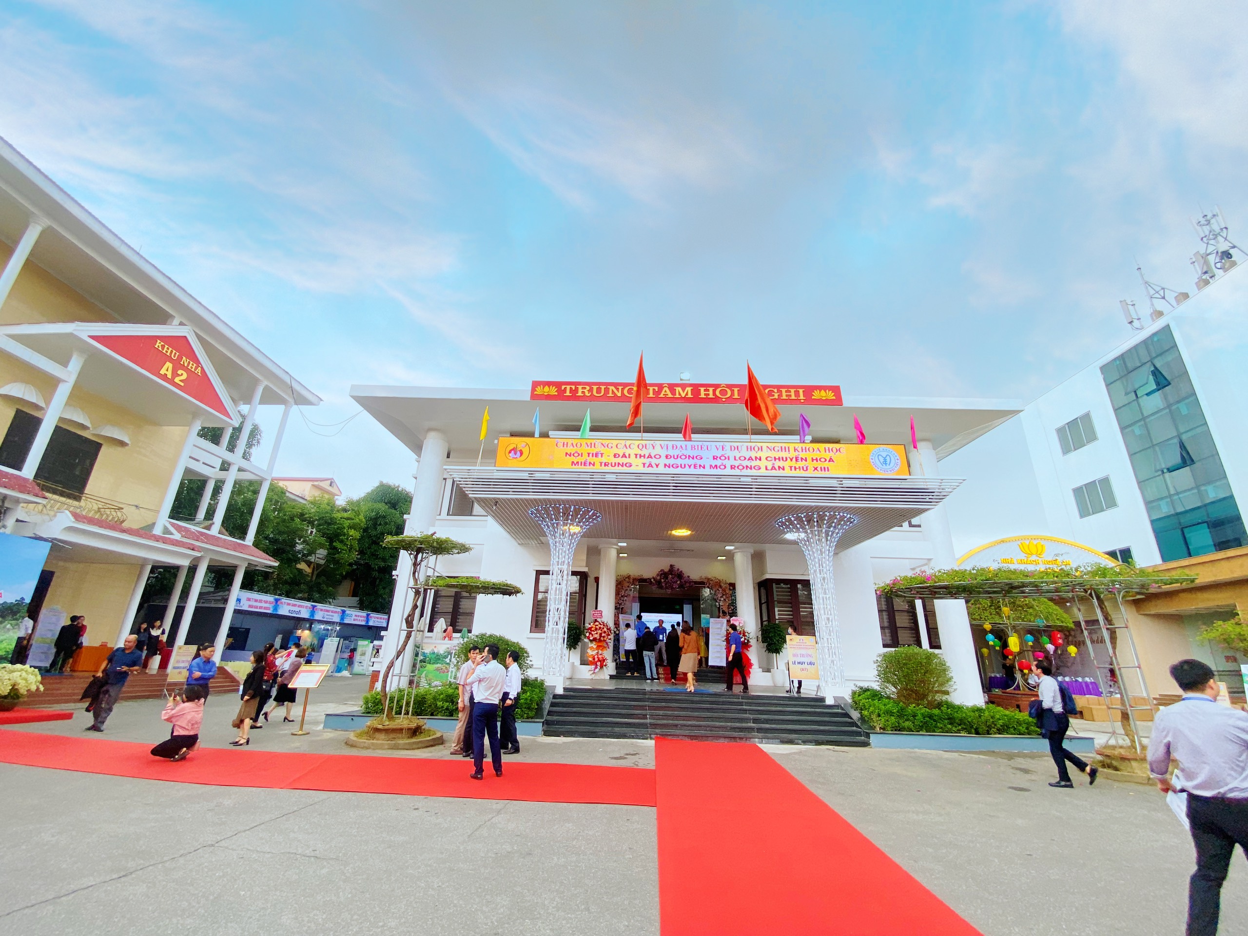 Nhà khách Nghệ An tuyển dụng nhân viên